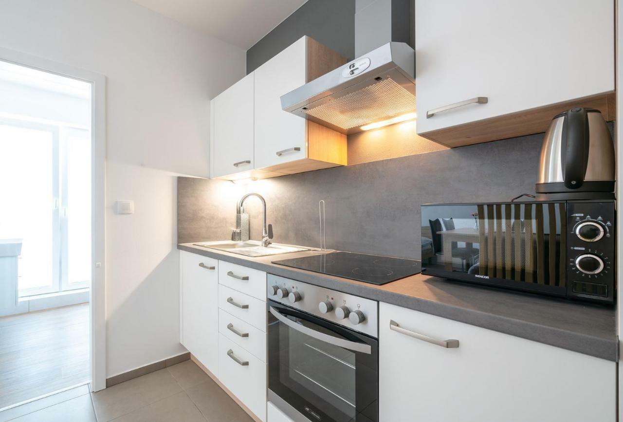 Noviny Apartment *